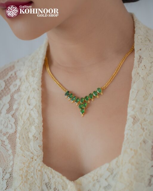 Tampil menawan dengan kalung kebun raja permata hijau koleksi @gallerykohinoor ✨
.
Dapatkan koleksi perhiasan emas model terbaru hanya di @gallerykohinoor
ALWAYS YOUNG & STAY GOLD🌟💫
.
.
More Info : ⤵️⤵️⤵️
Whatsapp :  087869999909 
Our outlets :
Gallery Kohinoor : Jl. Sulawesi No. 106-108, Denpasar, Bali. (0361)237925
.
New Gallery Kohinoor : Jl. Sulawesi No. 80, Denpasar, Bali. (0361)8486111
.
Gallery Kohinoor Teuku Umar : Jl. Teuku umar No. 14, Denpasar, Bali. (0361)8488999
.
.
#gallerykohinoor #tokoemas #tokoemasdps #goldshop  #perhiasanemas #tokoperhiasanemasbali #perhiasanemasdps 
#weddingring #jewelry #fashion #gold
#newdesign #limited #likeforlike #bangles #necklace #ring #bracelet #pendant #earrings #diamond #instafashion #bestseller #style #luxury #yellowgold #whitegold #rosegold #jualantambali 
TRUSTED GOLD SHOP GALLERY KOHINOOR ⭐ GET THE BEST DESIGNS AND MODELS WITH THE BEST PRICE AND LOTS OF CHOICES HERE 💗