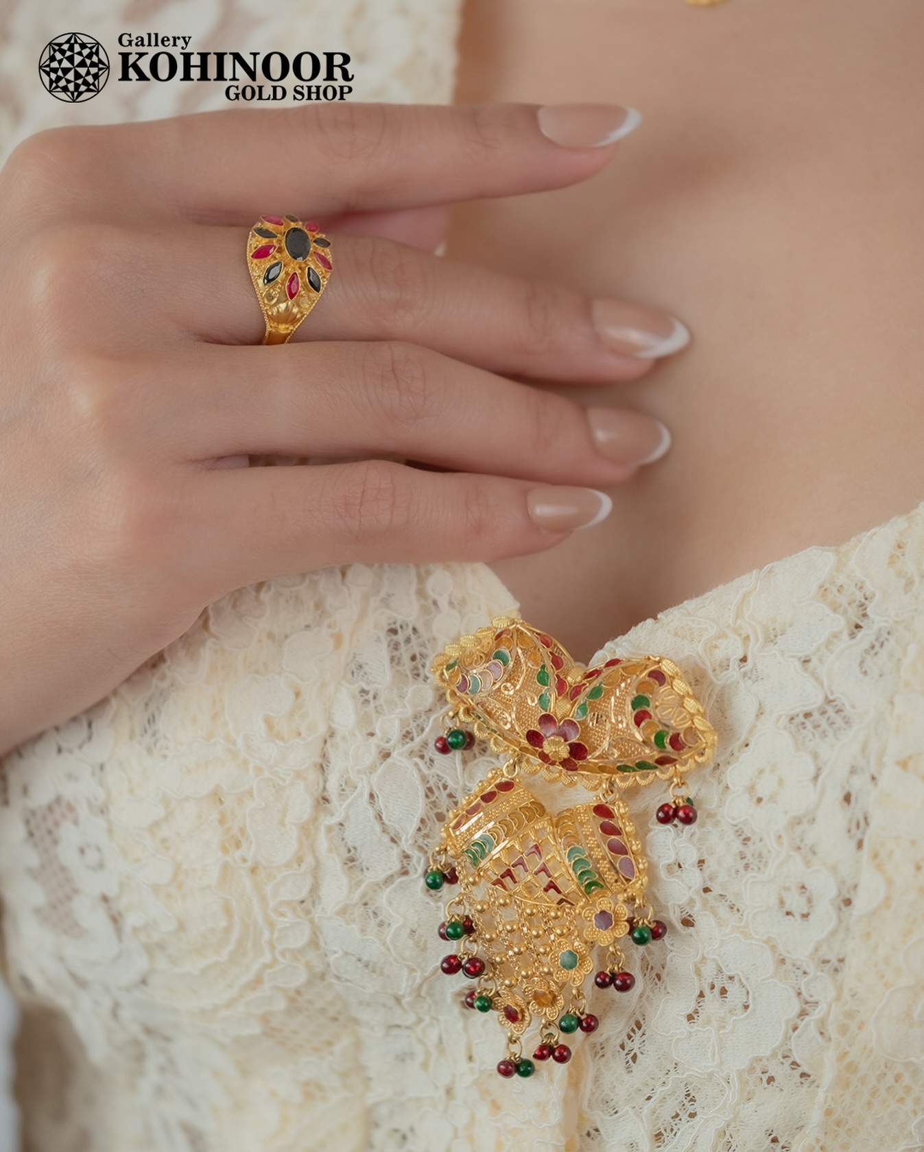 Bros Ukir dan cincin ukir bali siap melengkapi tampilan anggun mu✨
.
Dapatkan koleksi perhiasan emas model terbaru hanya di @gallerykohinoor
ALWAYS YOUNG & STAY GOLD🌟💫
.
.
More Info : ⤵️⤵️⤵️
Whatsapp :  087869999909 
Our outlets :
Gallery Kohinoor : Jl. Sulawesi No. 106-108, Denpasar, Bali. (0361)237925
.
New Gallery Kohinoor : Jl. Sulawesi No. 80, Denpasar, Bali. (0361)8486111
.
Gallery Kohinoor Teuku Umar : Jl. Teuku umar No. 14, Denpasar, Bali. (0361)8488999
.
.
#gallerykohinoor #tokoemas #tokoemasdps #goldshop  #perhiasanemas #tokoperhiasanemasbali #perhiasanemasdps 
#weddingring #jewelry #fashion #gold
#newdesign #limited #likeforlike #bangles #necklace #ring #bracelet #pendant #earrings #diamond #instafashion #bestseller #style #luxury #yellowgold #whitegold #rosegold #jualantambali 
TRUSTED GOLD SHOP GALLERY KOHINOOR ⭐ GET THE BEST DESIGNS AND MODELS WITH THE BEST PRICE AND LOTS OF CHOICES HERE 💗