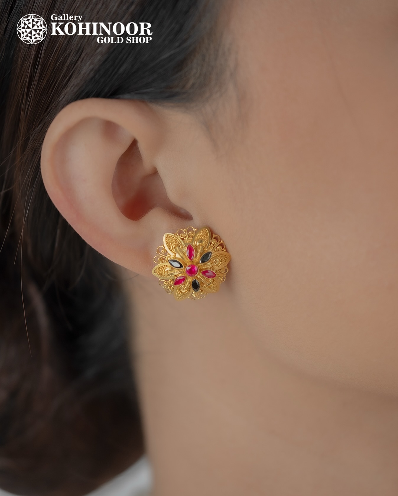 Tampil menawan dengan giwang ukir bali permata ini✨
.
Dapatkan koleksi perhiasan emas model terbaru hanya di @gallerykohinoor
ALWAYS YOUNG & STAY GOLD🌟💫
.
.
More Info : ⤵️⤵️⤵️
Whatsapp :  087869999909 
Our outlets :
Gallery Kohinoor : Jl. Sulawesi No. 106-108, Denpasar, Bali. (0361)237925
.
New Gallery Kohinoor : Jl. Sulawesi No. 80, Denpasar, Bali. (0361)8486111
.
Gallery Kohinoor Teuku Umar : Jl. Teuku umar No. 14, Denpasar, Bali. (0361)8488999
.
.
#gallerykohinoor #tokoemas #tokoemasdps #goldshop  #perhiasanemas #tokoperhiasanemasbali #perhiasanemasdps 
#weddingring #jewelry #fashion #gold
#newdesign #limited #likeforlike #bangles #necklace #ring #bracelet #pendant #earrings #diamond #instafashion #bestseller #style #luxury #yellowgold #whitegold #rosegold #jualantambali 
TRUSTED GOLD SHOP GALLERY KOHINOOR ⭐ GET THE BEST DESIGNS AND MODELS WITH THE BEST PRICE AND LOTS OF CHOICES HERE 💗