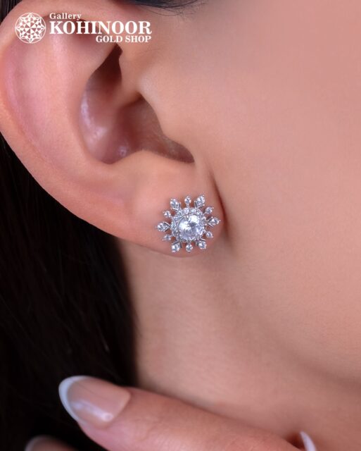 Giwang Snow Whitegold
.
.
Dapatkan koleksi perhiasan emas model terbaru hanya di @gallerykohinoor
ALWAYS YOUNG & STAY GOLD🌟💫
.
.
More Info : ⤵️⤵️⤵️
Whatsapp :  087869999909 
Our outlets :
Gallery Kohinoor : Jl. Sulawesi No. 106-108, Denpasar, Bali. (0361)237925
.
New Gallery Kohinoor : Jl. Sulawesi No. 80, Denpasar, Bali. (0361)8486111
.
Gallery Kohinoor Teuku Umar : Jl. Teuku umar No. 14, Denpasar, Bali. (0361)8488999
.
.
#gallerykohinoor #tokoemas #tokoemasdps #goldshop  #perhiasanemas #tokoperhiasanemasbali #perhiasanemasdps 
#weddingring #jewelry #fashion #gold
#newdesign #limited #likeforlike #bangles #necklace #ring #bracelet #pendant #earrings #diamond #instafashion #bestseller #style #luxury #yellowgold #whitegold #rosegold #jualantambali 
TRUSTED GOLD SHOP GALLERY KOHINOOR ⭐ GET THE BEST DESIGNS AND MODELS WITH THE BEST PRICE AND LOTS OF CHOICES HERE 💗