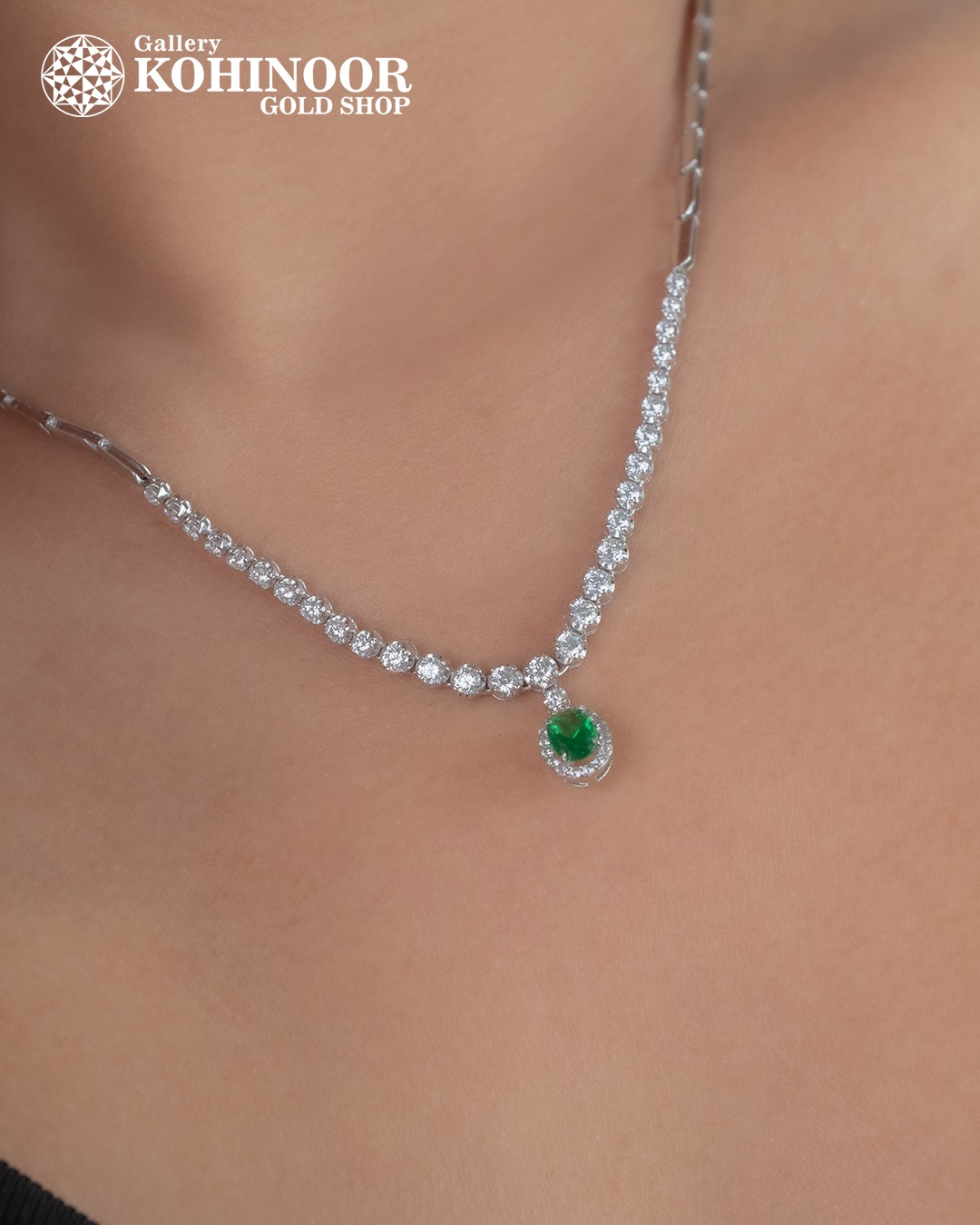Tampilan elegan dari kalung emas putih permata hijau. 
.
.
Dapatkan koleksi perhiasan emas model terbaru hanya di @gallerykohinoor
ALWAYS YOUNG & STAY GOLD🌟💫
.
.
More Info : ⤵️⤵️⤵️
Whatsapp :  087869999909 
Our outlets :
Gallery Kohinoor : Jl. Sulawesi No. 106-108, Denpasar, Bali. (0361)237925
.
New Gallery Kohinoor : Jl. Sulawesi No. 80, Denpasar, Bali. (0361)8486111
.
Gallery Kohinoor Teuku Umar : Jl. Teuku umar No. 14, Denpasar, Bali. (0361)8488999
.
.
#gallerykohinoor #tokoemas #tokoemasdps #goldshop  #perhiasanemas #tokoperhiasanemasbali #perhiasanemasdps 
#weddingring #jewelry #fashion #gold
#newdesign #limited #likeforlike #bangles #necklace #ring #bracelet #pendant #earrings #diamond #instafashion #bestseller #style #luxury #yellowgold #whitegold #rosegold #jualantambali 
TRUSTED GOLD SHOP GALLERY KOHINOOR ⭐ GET THE BEST DESIGNS AND MODELS WITH THE BEST PRICE AND LOTS OF CHOICES HERE 💗