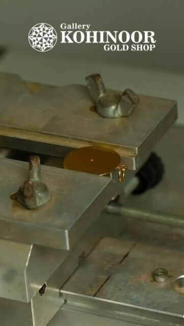 “Memories captured in light, engraved with love, preserved for eternity.”💍💝

Abadikan setiap momen indah dalam perhiasan mu. 

Dapatkan koleksi perhiasan emas model terbaru hanya di @gallerykohinoor
ALWAYS YOUNG & STAY GOLD🌟💫
.
.
More Info : ⤵️⤵️⤵️
Whatsapp :  087869999909 
Our outlets :
Gallery Kohinoor : Jl. Sulawesi No. 106-108, Denpasar, Bali. (0361)237925
.
New Gallery Kohinoor : Jl. Sulawesi No. 80, Denpasar, Bali. (0361)8486111
.
Gallery Kohinoor Teuku Umar : Jl. Teuku umar No. 14, Denpasar, Bali. (0361)8488999
.
.
#gallerykohinoor #laserperhiasan #emasbali #goldshop #laserfoto 
TRUSTED GOLD SHOP GALLERY KOHINOOR ⭐ GET THE BEST DESIGNS AND MODELS WITH THE BEST PRICE AND LOTS OF CHOICES HERE 💗