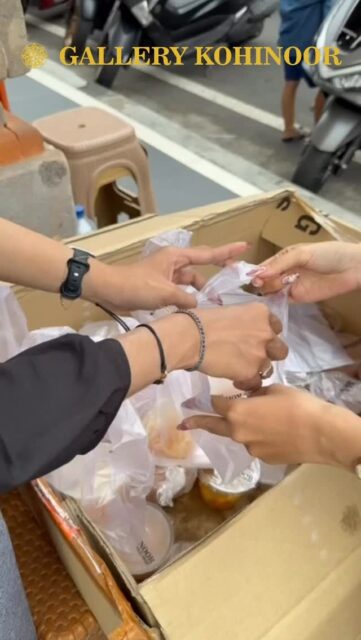 Setiap takjil yang dibagikan, ada doa yang diselipkan 🤲
Bersama Gallery Kohinoor semoga Ramadan ini membawa berkah untuk kita semua.
#TakjilOnTheRoad #RamadanBerbagi #gallerykohinoor #tokoemas