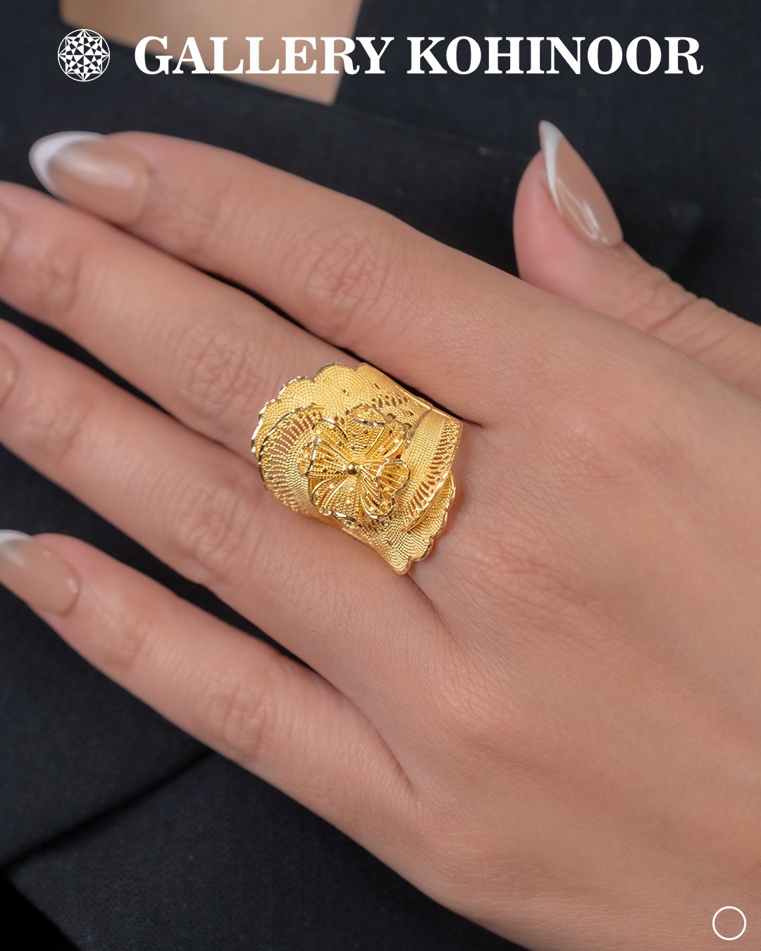 Lengkapi tampilan mu dengan koleksi perhiasan dari Gallery Kohinoor
.
Dapatkan koleksi perhiasan emas model terbaru hanya di @gallerykohinoor
ALWAYS YOUNG & STAY GOLD🌟💫
.
.
More Info : ⤵️⤵️⤵️
Whatsapp : 087869999909
Our outlets :
Gallery Kohinoor : Jl. Sulawesi No. 106-108, Denpasar, Bali. (0361)237925
.
New Gallery Kohinoor : Jl. Sulawesi No. 80, Denpasar, Bali. (0361)8486111
.
Gallery Kohinoor Teuku Umar : Jl. Teuku umar No. 14, Denpasar, Bali. (0361)8488999
.
.
#gallerykohinoor #goldshopbali #tokoemasbali #antam #goldjewellry
TRUSTED GOLD SHOP GALLERY KOHINOOR ⭐ GET THE BEST DESIGNS AND MODELS WITH THE BEST PRICE AND LOTS OF CHOICES HERE 💗