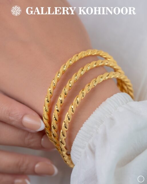 Lengkapi tampilan hari raya mu dengan koleksi perhiasan dari Gallery Kohinoor 💫
.
Dapatkan koleksi perhiasan emas model terbaru hanya di @gallerykohinoor
ALWAYS YOUNG & STAY GOLD🌟💫
.
.
More Info : ⤵️⤵️⤵️
Whatsapp :  087869999909 
Our outlets :
Gallery Kohinoor : Jl. Sulawesi No. 106-108, Denpasar, Bali. (0361)237925
.
New Gallery Kohinoor : Jl. Sulawesi No. 80, Denpasar, Bali. (0361)8486111
.
Gallery Kohinoor Teuku Umar : Jl. Teuku umar No. 14, Denpasar, Bali. (0361)8488999
.
.
#gallerykohinoor #goldshopbali #tokoemasbali #antam #goldjewellry 
TRUSTED GOLD SHOP GALLERY KOHINOOR ⭐ GET THE BEST DESIGNS AND MODELS WITH THE BEST PRICE AND LOTS OF CHOICES HERE 💗