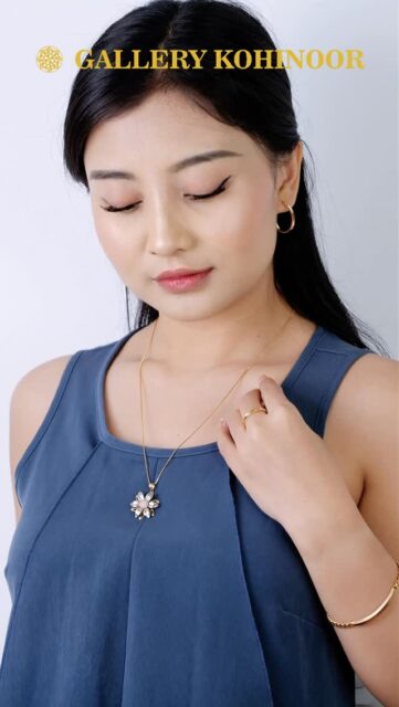 Selalu tampil menawan dengan koleksi perhiasan terbaru dari Gallery Kohinoor ✨
ALWAYS YOUNG & STAY GOLD💫
#gallerykohinoor #tokoemas #perhiasanemas #goldshop #tokoemasbali