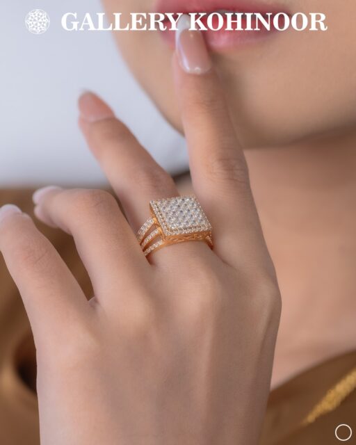 Tampil menawan dengan perhiasan koleksi Gallery Kohinoor
.
.
Dapatkan koleksi perhiasan emas model terbaru hanya di @gallerykohinoor
ALWAYS YOUNG & STAY GOLD🌟💫
.
.
More Info : ⤵️⤵️⤵️
Whatsapp :  087869999909 
Our outlets :
Gallery Kohinoor : Jl. Sulawesi No. 106-108, Denpasar, Bali. (0361)237925
.
New Gallery Kohinoor : Jl. Sulawesi No. 80, Denpasar, Bali. (0361)8486111
.
Gallery Kohinoor Teuku Umar : Jl. Teuku umar No. 14, Denpasar, Bali. (0361)8488999
.
.
#gallerykohinoor #goldshopbali #tokoemasbali #antam #goldjewellry 
TRUSTED GOLD SHOP GALLERY KOHINOOR ⭐ GET THE BEST DESIGNS AND MODELS WITH THE BEST PRICE AND LOTS OF CHOICES HERE 💗