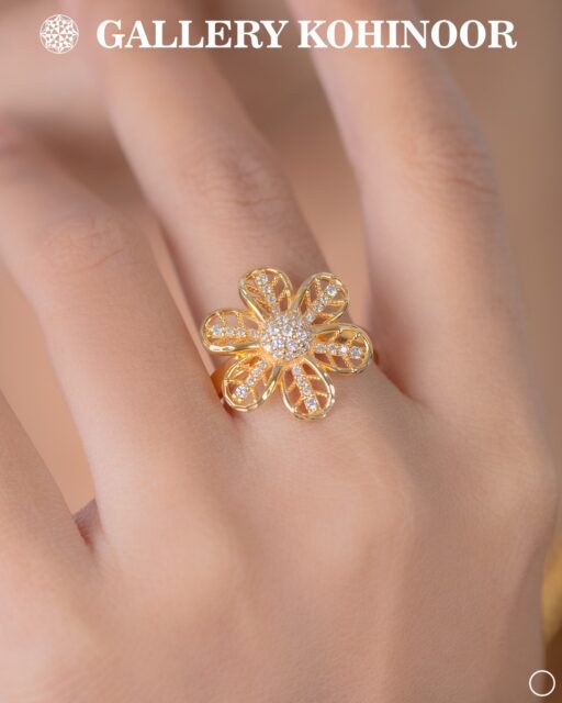 Tampil menawan dengan koleksi perhiasan Gallery Kohinoor
.
.
Dapatkan koleksi perhiasan emas model terbaru hanya di @gallerykohinoor
ALWAYS YOUNG & STAY GOLD🌟💫
.
.
More Info : ⤵️⤵️⤵️
Whatsapp :  087869999909 
Our outlets :
Gallery Kohinoor : Jl. Sulawesi No. 106-108, Denpasar, Bali. (0361)237925
.
New Gallery Kohinoor : Jl. Sulawesi No. 80, Denpasar, Bali. (0361)8486111
.
Gallery Kohinoor Teuku Umar : Jl. Teuku umar No. 14, Denpasar, Bali. (0361)8488999
.
.
#gallerykohinoor #goldshopbali #tokoemasbali #antam #goldjewellry 
TRUSTED GOLD SHOP GALLERY KOHINOOR ⭐ GET THE BEST DESIGNS AND MODELS WITH THE BEST PRICE AND LOTS OF CHOICES HERE 💗