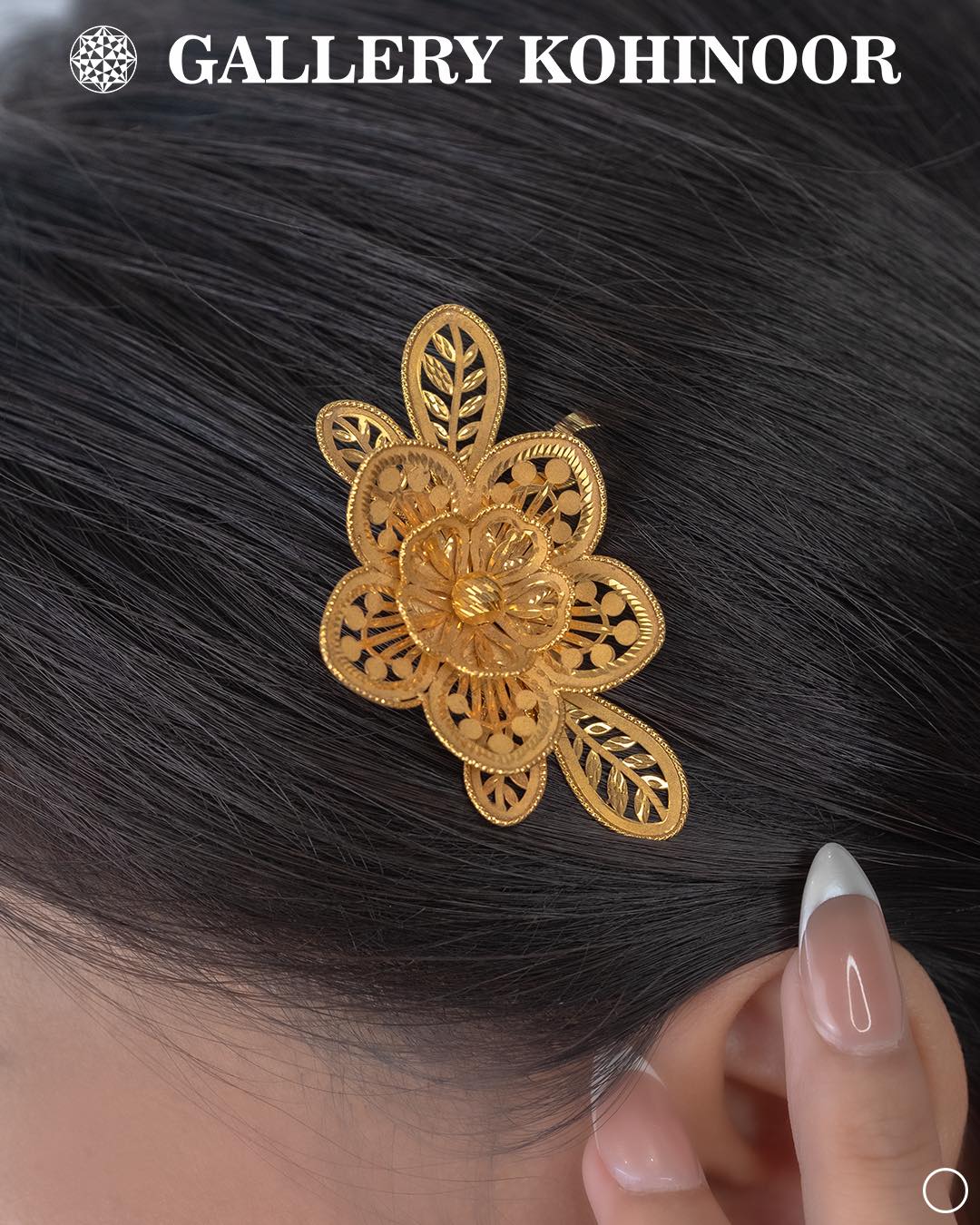 Tampil menawan dengan koleksi perhiasan Gallery Kohinoor
.
.
Dapatkan koleksi perhiasan emas model terbaru hanya di @gallerykohinoor
ALWAYS YOUNG & STAY GOLD🌟💫
.
.
More Info : ⤵️⤵️⤵️
Whatsapp :  087869999909 
Our outlets :
Gallery Kohinoor : Jl. Sulawesi No. 106-108, Denpasar, Bali. (0361)237925
.
New Gallery Kohinoor : Jl. Sulawesi No. 80, Denpasar, Bali. (0361)8486111
.
Gallery Kohinoor Teuku Umar : Jl. Teuku umar No. 14, Denpasar, Bali. (0361)8488999
.
.
#gallerykohinoor #goldshopbali #tokoemasbali #antam #goldjewellry 
TRUSTED GOLD SHOP GALLERY KOHINOOR ⭐ GET THE BEST DESIGNS AND MODELS WITH THE BEST PRICE AND LOTS OF CHOICES HERE 💗