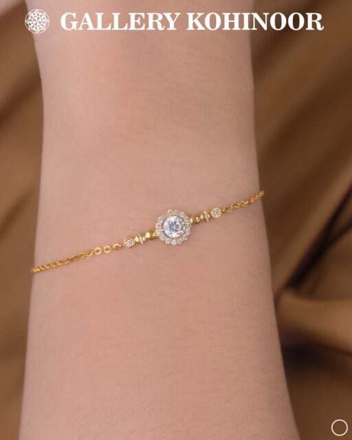 Tampil menawan dengan koleksi perhiasan Gallery Kohinoor
.
.
Dapatkan koleksi perhiasan emas model terbaru hanya di @gallerykohinoor
ALWAYS YOUNG & STAY GOLD🌟💫
.
.
More Info : ⤵️⤵️⤵️
Whatsapp :  087869999909 
Our outlets :
Gallery Kohinoor : Jl. Sulawesi No. 106-108, Denpasar, Bali. (0361)237925
.
New Gallery Kohinoor : Jl. Sulawesi No. 80, Denpasar, Bali. (0361)8486111
.
Gallery Kohinoor Teuku Umar : Jl. Teuku umar No. 14, Denpasar, Bali. (0361)8488999
.
.
#gallerykohinoor #goldshopbali #tokoemasbali #antam #goldjewelry 

TRUSTED GOLD SHOP GALLERY KOHINOOR ⭐ GET THE BEST DESIGNS AND MODELS WITH THE BEST PRICE AND LOTS OF CHOICES HERE 💗